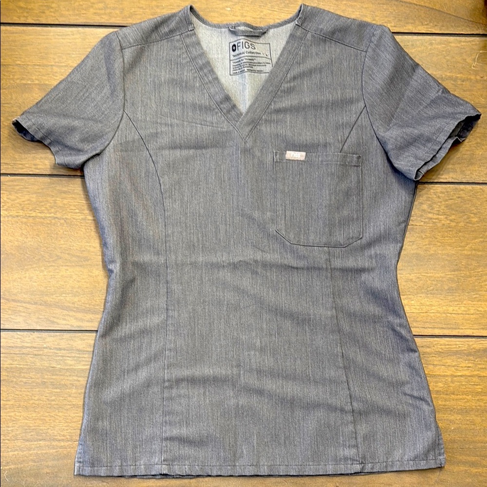 FIGS Slim Catarina One Pocket Scrub Top